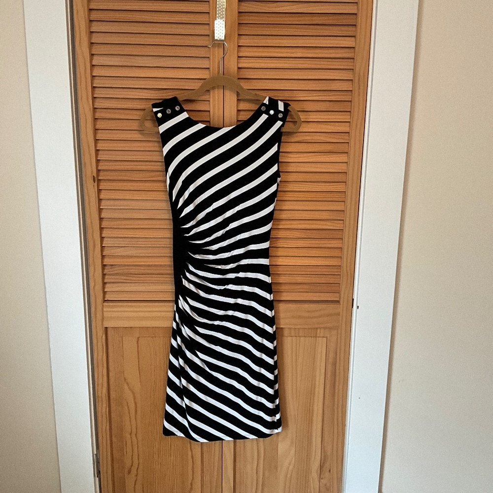 Sleeveless dress.